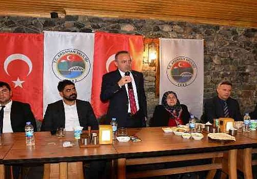 Ardahan Haberi: Ardahan Valisi Hüseyin Öner, köy ve mahalle muhtarlarıyla yemekte bir araya geldi