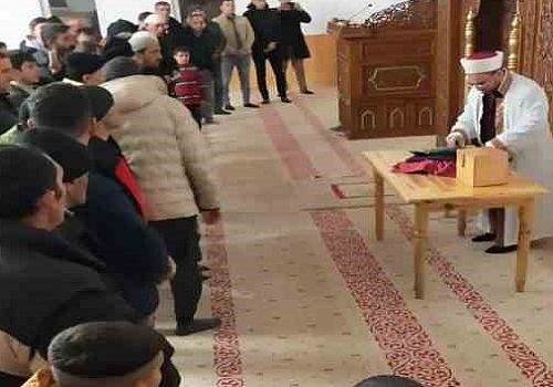 Ardahan Haberi: Çıldır’da Sakal-ı Şerif Merkez Camisi’nde ziyarete açıldı 