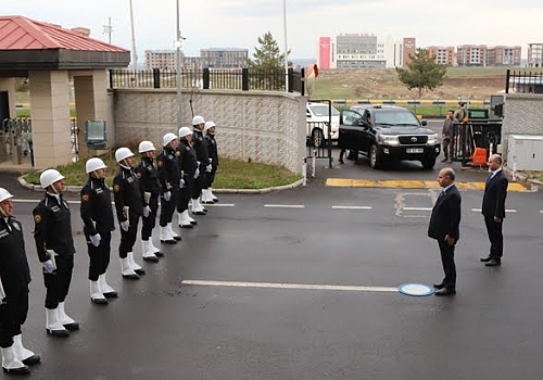 Ardahan Haberi: Emniyet Genel Müdürü Aktaş, Kars'ta güvenlik toplantısına katıldı