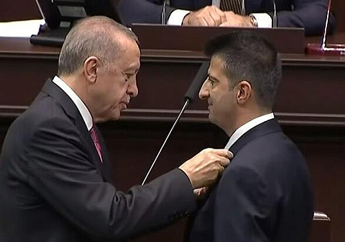 Ardahan Haberi: Mehmet Ali Çelebi'ye rozeti Erdoğan taktı: Mücadelenizde yanınızdayım