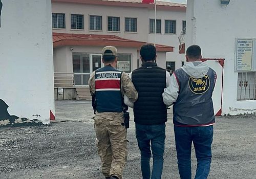 Ardahan İl Jandarma Komutanlığı ekipleri Hırsızlık olayının şüphelilerini yakaladı