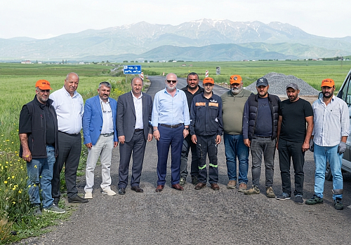 Ardahan İl Özel İdaresi'nden Çıldır’da Yol Çalışmalarına Denetim