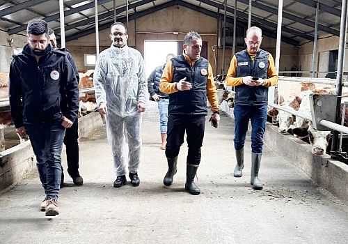 Ardahan İl Tarım ve Orman Müdürü Muhammet Fatih Cineviz, Edegül Köyü'nde işletme ziyaretinde bulundu