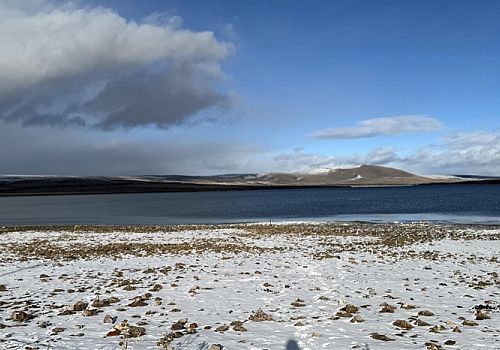 Ardahan’ın Çıldır İlçesinde Kış Kendini Gösterdi