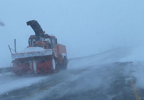 Ardahan’ın Posof İlçesinde Kar ve Tipi Nedeniyle Mahsur Kalan 4 Araç Kurtarıldı