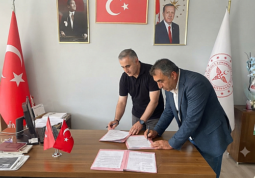 Ardahan'ın Sağlık Altyapısına İki Önemli Yatırım: Sözleşmeler İmzalandı