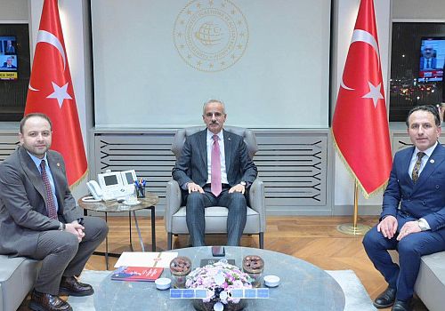 Ardahan’ın Ulaşım ve Altyapı İhtiyaçları Bakan Uraloğlu’na Aktarıldı