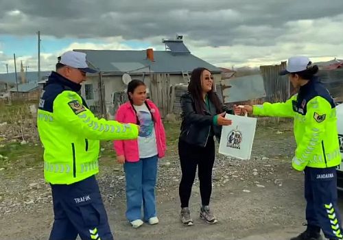 Ardahan Jandarma Bu dafa Ceza değil ödül verdi