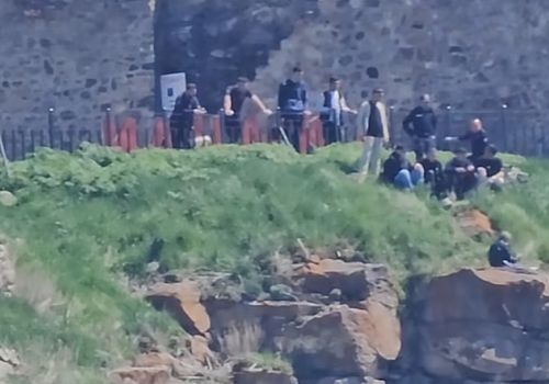 Ardahan Kalesi'nde Nefes Kesen Kurtarma Operasyonu: Polisin Dikkati Faciayı Önledi!