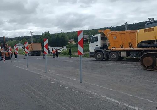 Ardahan merkeze bağlı Çamlıçatak köyünde başlatılan alt geçit çalışmaları tüm hızıyla sürüyor