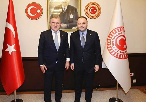 Ardahan Milletvekili Kaan Koç, Gençlik ve Spor Bakanı Osman Aşkın Bak’ı ziyaret etti