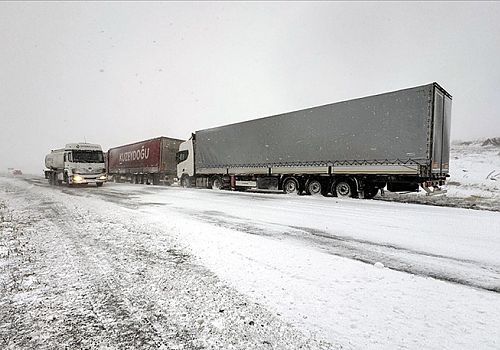 Ardahan-Şavşat kara yolunda ulaşım yeniden normale döndü