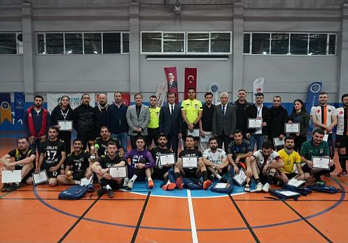 Ardahan Üniversitesi’nde Futsal Turnuvası Coşkuyla Tamamlandı