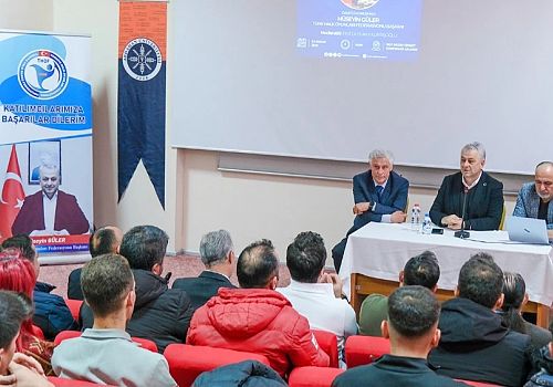 Ardahan Üniversitesi’nde “Halk Oyunları Üzerine Güncel Konular” Paneli Düzenlendi