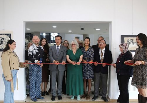 Ardahan Üniversitesi'nde Uluslararası Eidolon Sergisi Kapılarını Açtı