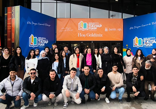 Ardahan Üniversitesi Öğrencilerinden Erzurum Kitap Fuarı’na Sosyal Girişimcilik Odaklı Gezi