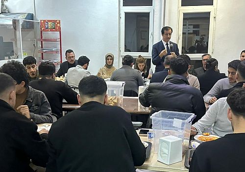 Ardahan Üniversitesi Rektörü Prof. Dr. Öztürk Emiroğlu, Posof MYO’da Öğrencilerle İftar Sofrasında Buluştu