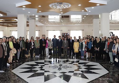 Ardahan Üniversitesince Kurban Bayramı dolayısıyla bayramlaşma programı düzenlendi.