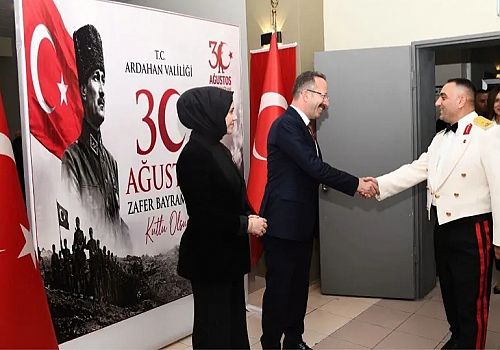 Ardahan Valiliği’nden 30 Ağustos Zafer Bayramı’na Görkemli Resepsiyon