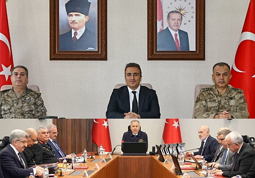 Ardahan Valisi Çiçek, İçişleri Bakanı Yerlikaya başkanlığında düzenlenen toplantıya katıldı