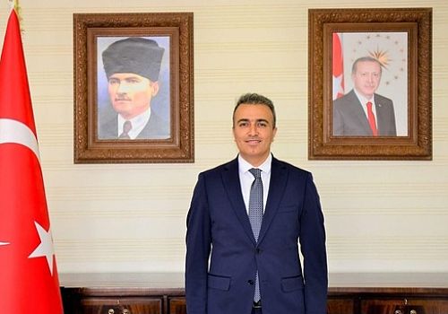 Ardahan Valisi Çiçek’ten 10 Kasım Mesajı: Atatürk’ün idealleri yolumuzu aydınlatmaya devam ediyor