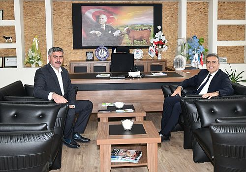 Ardahan Valisi Çiçek’ten Damızlık Sığır Yetiştiricileri Birliği’ne Ziyaret