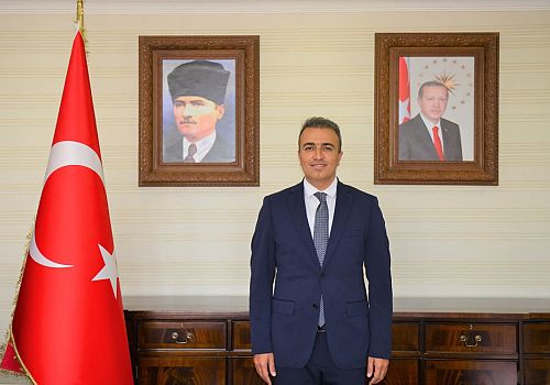 Ardahan Valisi Hayrettin Çiçek 15 Temmuz Demokrasi ve Milli Birlik Günü mesajı yayınladı 