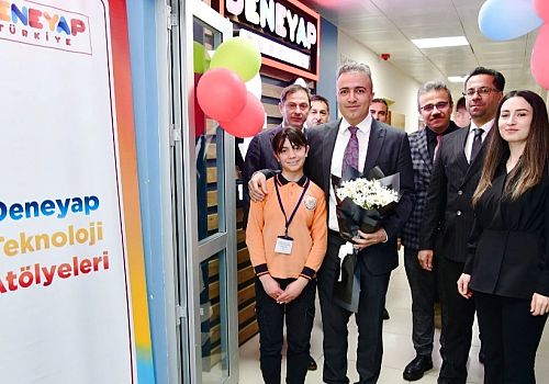 Ardahan Valisi Hayrettin Çiçek, DENEYAP Teknoloji Atölyesini ziyaret etti 