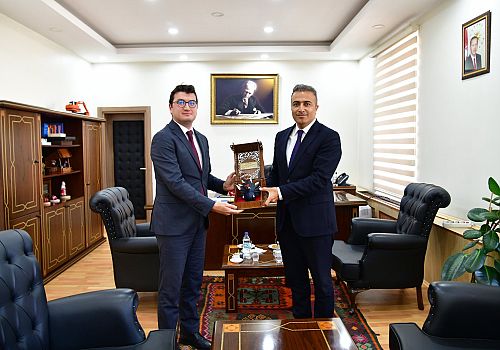 Ardahan Valisi Hayrettin Çiçek Posof Kaymakamını ziyaret etti 