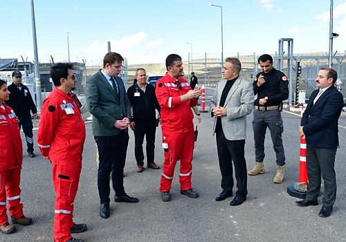 Ardahan Valisi Hayrettin Çiçek, TANAP'ın Damaldaki kompresör ve ölçüm istasyonunu inceledi