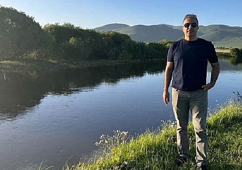 Ardahan Valisi Hayrettin Çiçek, yaz tatiline gelen gurbetçilere tavsiyede bulundu.