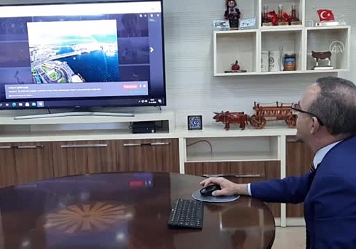 Ardahan Valisi Hüseyin Öner, AA'nın Yılın Fotoğrafları oylamasına katıldı