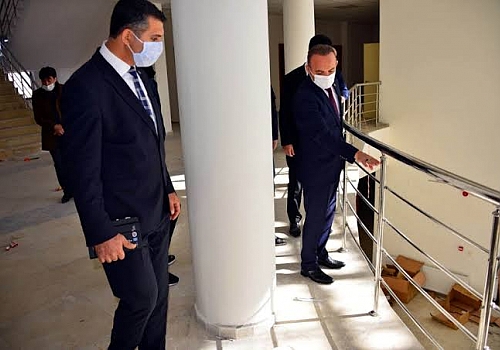 Ardahan Valisi Hüseyin Öner İnşaatlarda Denetim Yaptı 