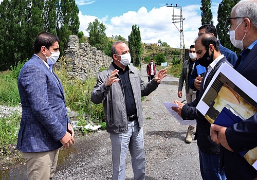 Ardahan Valisi Hüseyin Öner, Millet Bahçesi'nin yapılacağı alanı inceledi