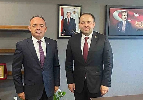 Ardahan Valisi Hüseyin Öner, Milletvekili Kaan Koç’u ziyaret etti.