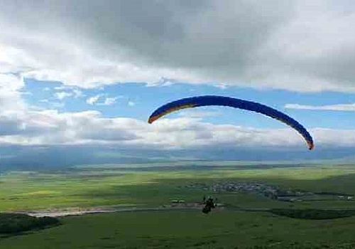Ardahan yamaç paraşütünde cazibe merkezi olma yolunda ilerliyor