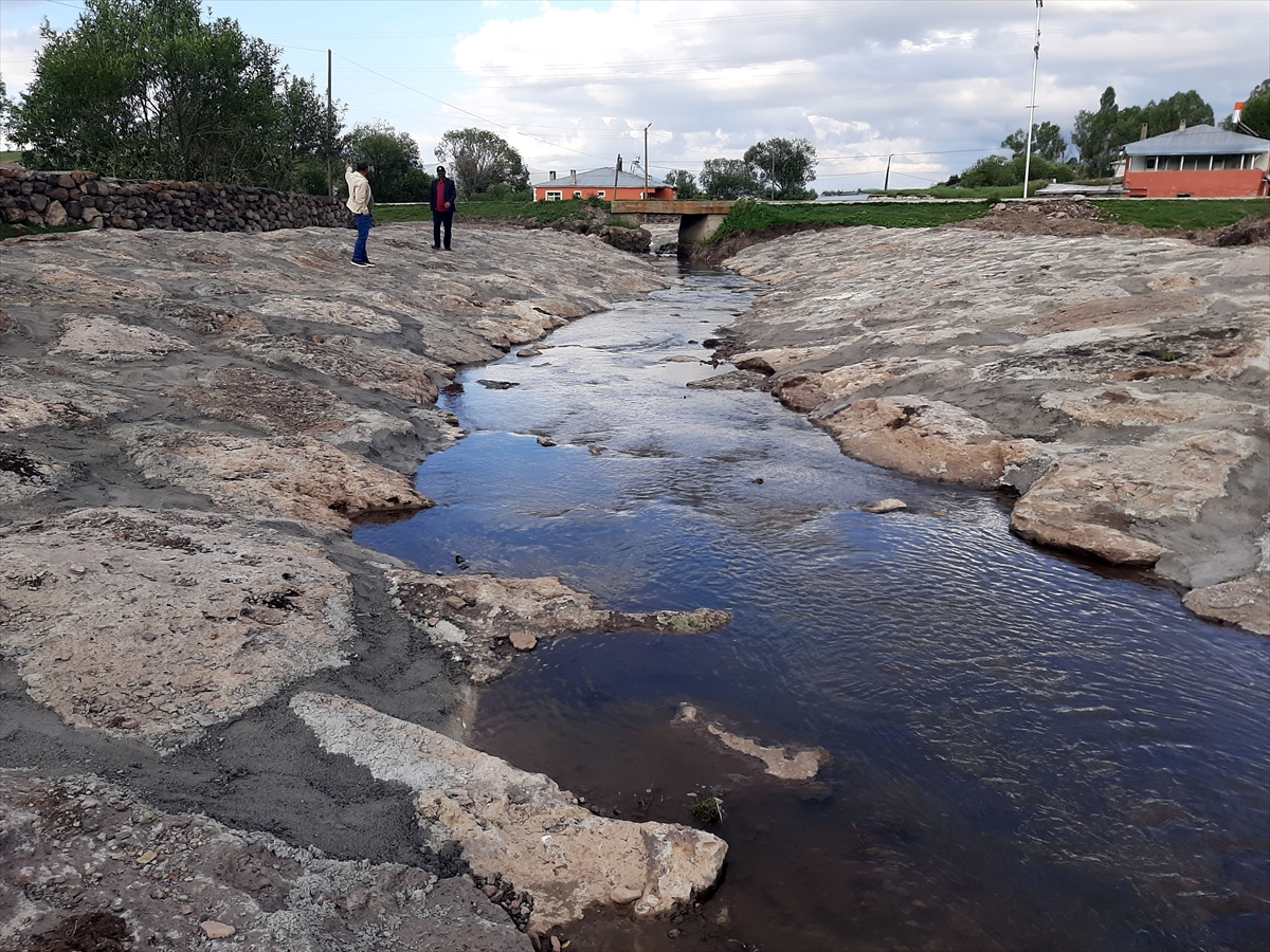 Ardahan'da dere ıslah çalışması