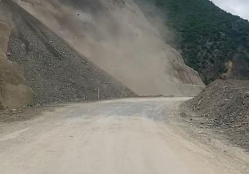 Artvin-Ardahan kara yolu