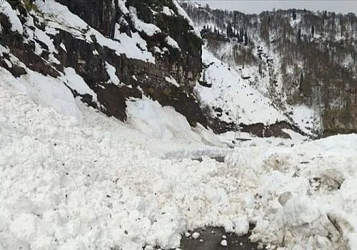 Artvin’de Çığ Faciası: 3 Çoban Kar Altında Kaldı