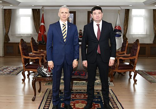 Azerbaycan Kars Başkonsolosu Aliyev’den Vali Çiçekli’ye Hayırlı Olsun Ziyareti