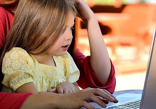 Bakan Işıkhan duyurdu: Çalışan annelere 325 avro verilecek