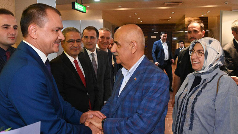 Bakan Kirişçi, Özbekistan’da