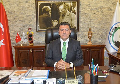 Başkan Demir den 8 Mart Dünya Kadınlar Günü Mesajı 