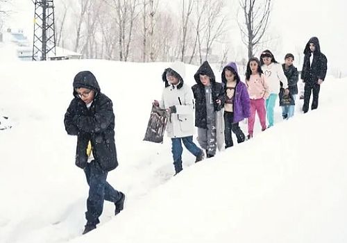 Batı’da Sel, Doğu’da Esaret: Türkiye İki Farklı Kışın Kıskacında.