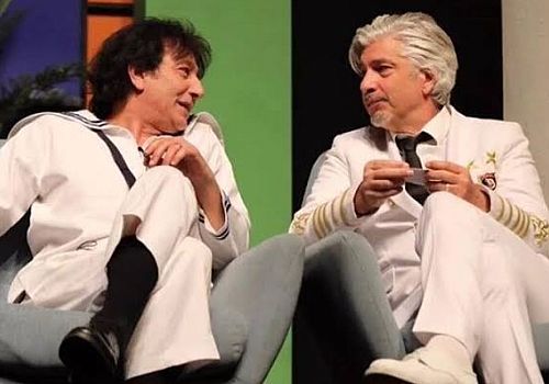 Behzat ve Süheyl Uygur Süt Kardeşle tiyatro oyununu sahnelemek için Ardahan’a geliyor