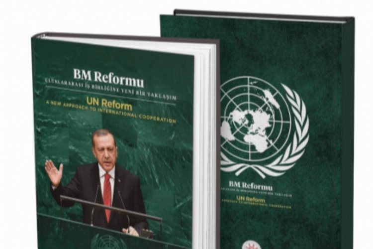 BM’deki liderlere 'Farklı İnanış Ortak Anlayış' ve 'BM Reformu' kitabı