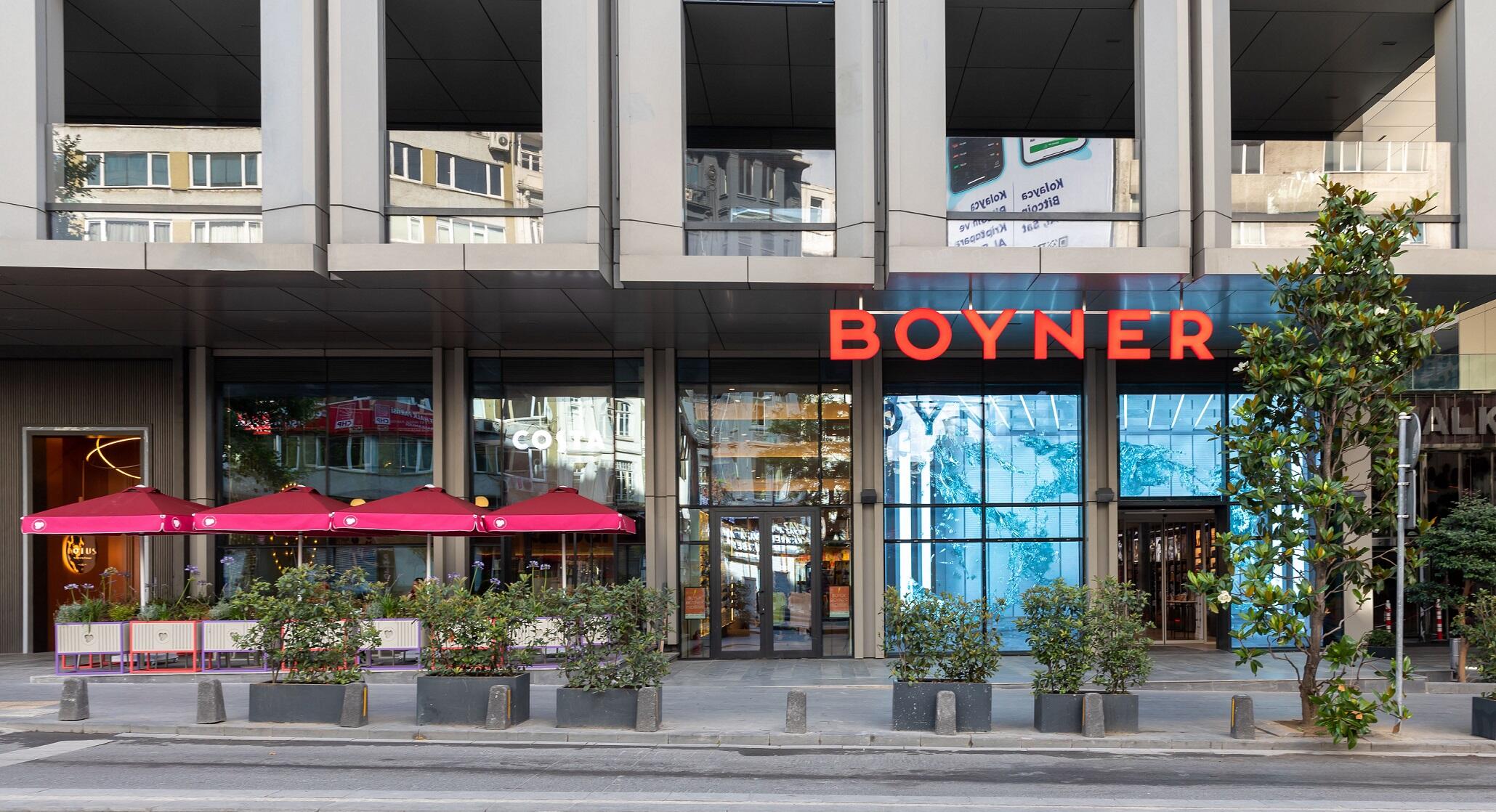 Boyner, Pangaltı’da mağaza açtı