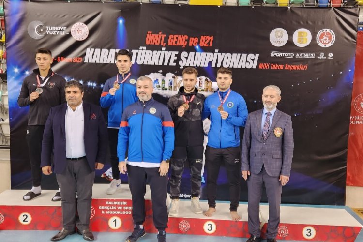Bursa Büyükşehirli karatecilerden 4 madalya