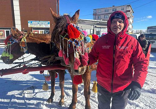 Buz Tutan Çıldır Gölü’nde Atlı Kızaklar Yeni Sezona Hazır