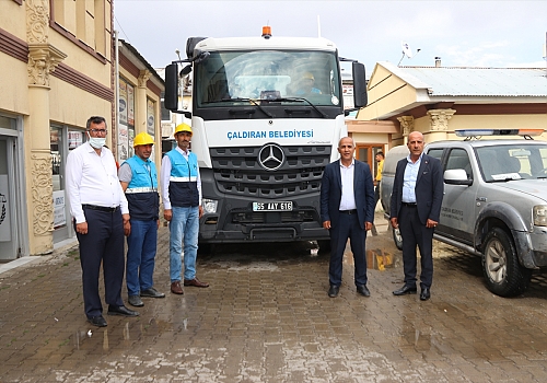 Çaldıran Belediyesi'nden Manavgat'taki yangın söndürme çalışmalarına destek